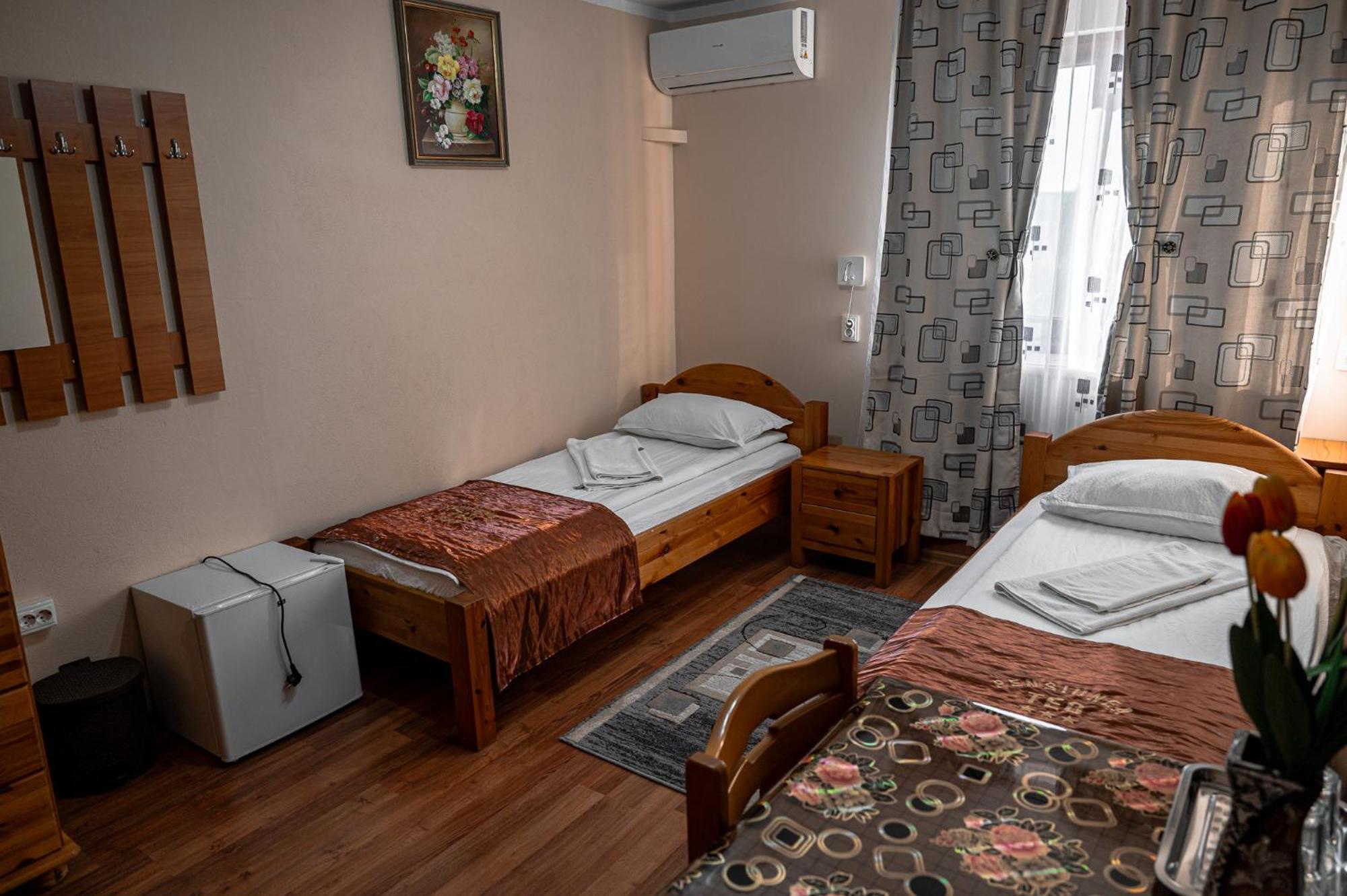 Pensiunea Teo Caransebeş Buitenkant foto